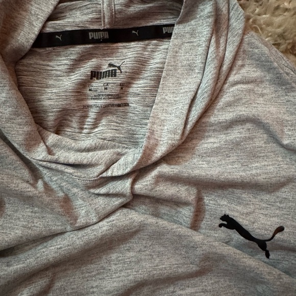 Puma sports jacket with hood - Picture 2 of 2